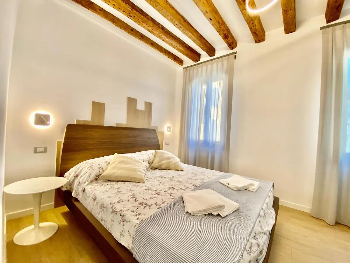 Suite House New Apartments Wi Fi Venice Island 0*,