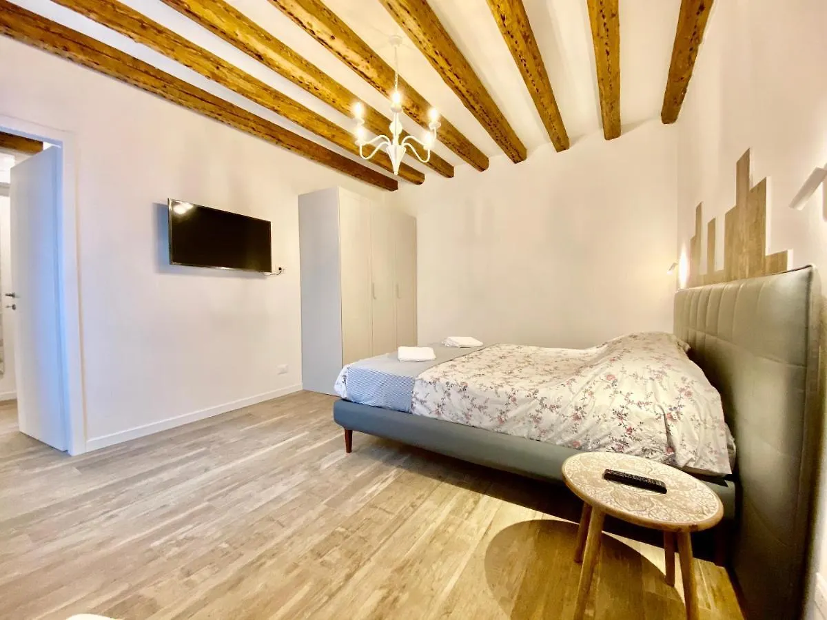 Lägenhetshotell Suite House New Apartments Wi Fi Venice Island