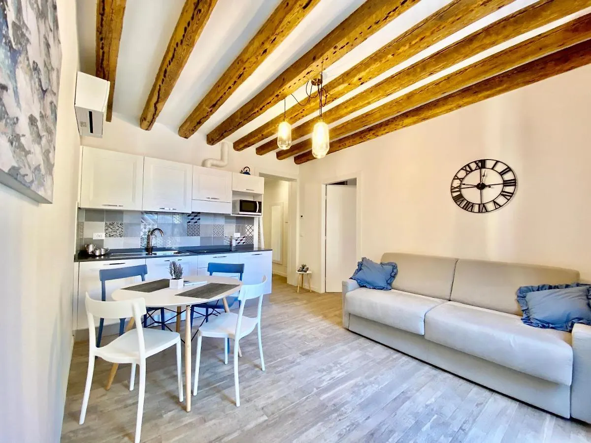 Apartmanhotel Suite House New Apartments Wi Fi Venice Island Olaszország