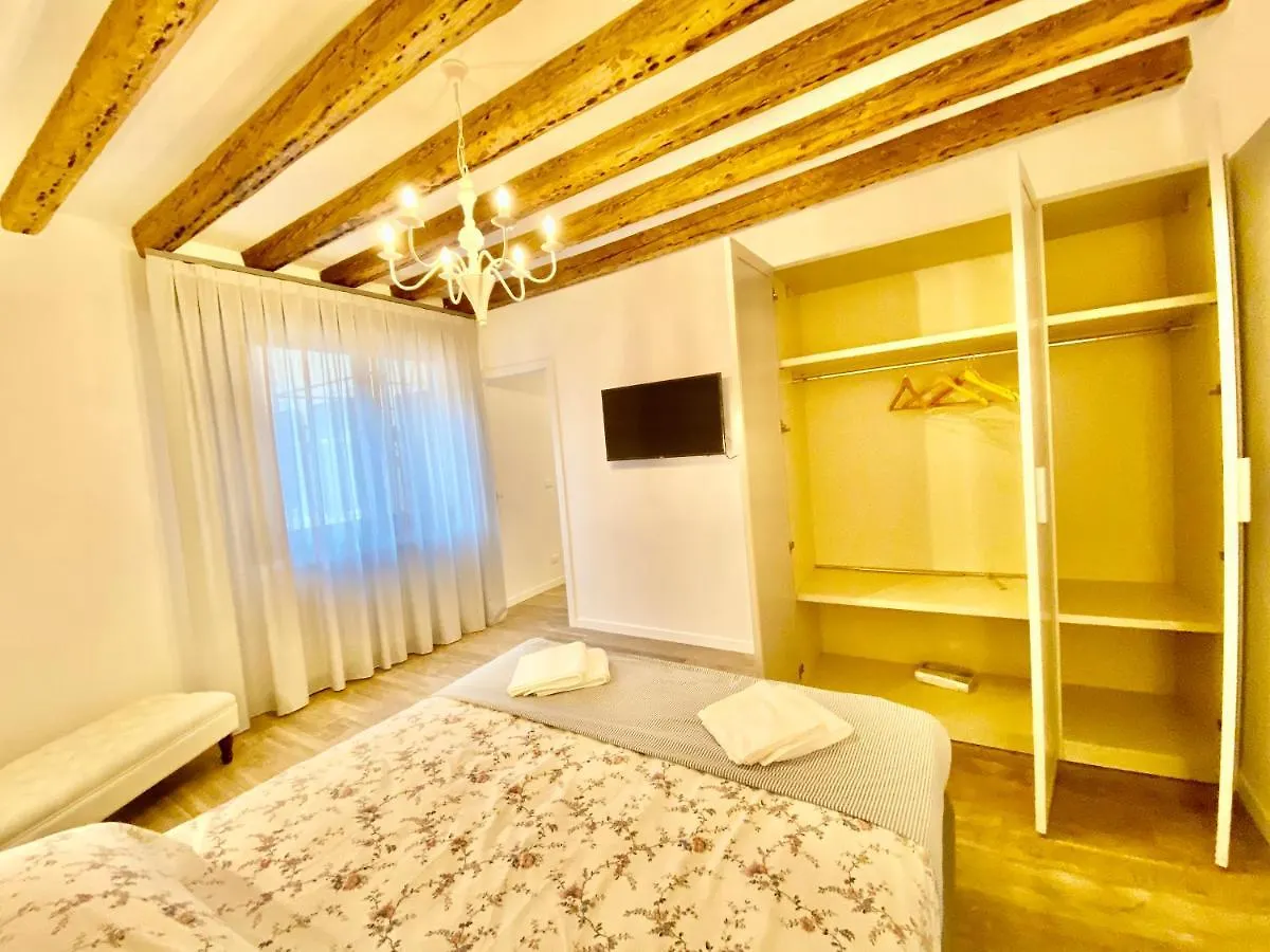 Suite House New Apartments Wi Fi Venice Island 0*,