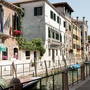 Host Venezia