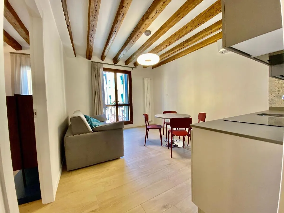 Suite House New Apartments Wi Fi Venice Island