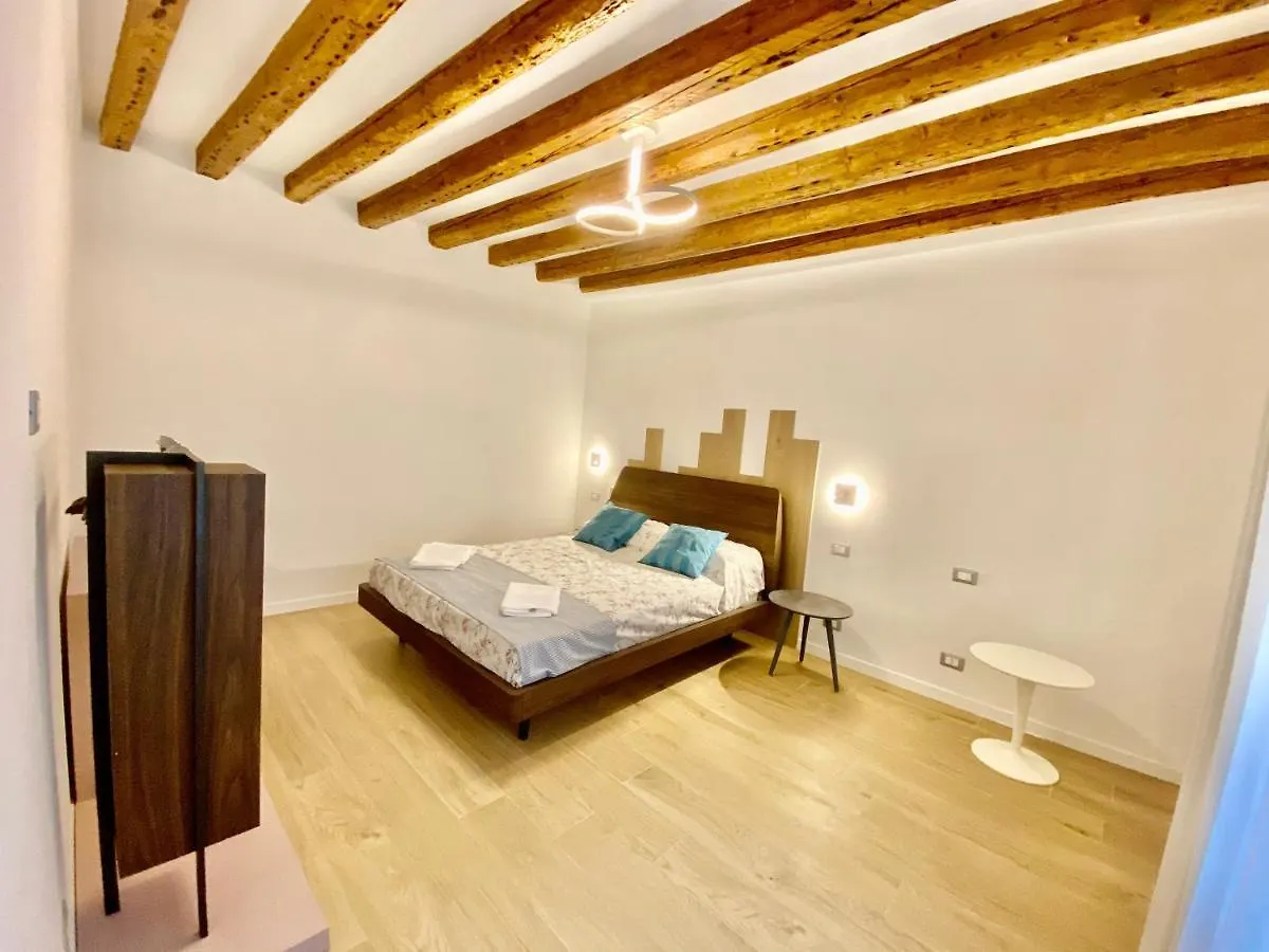 Aparthotel Suite House New Apartments Wi Fi Venice Island