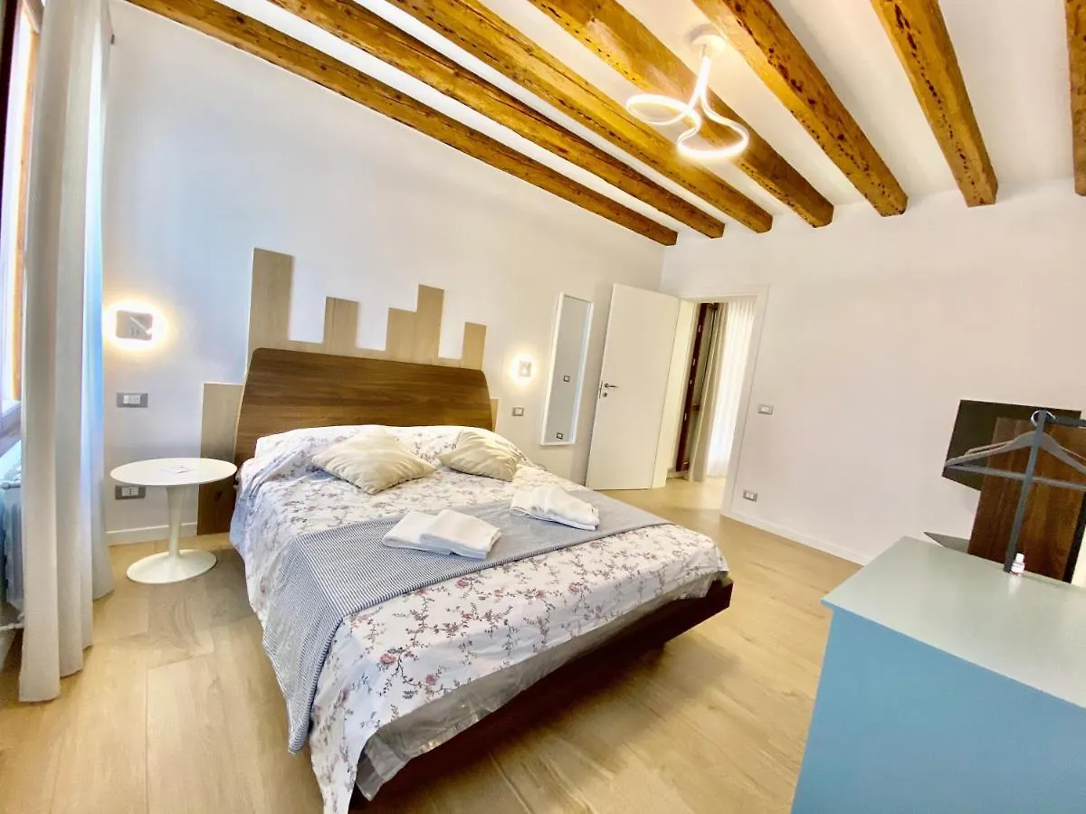 Aparthotel Suite House New Apartments Wi Fi Venice Island