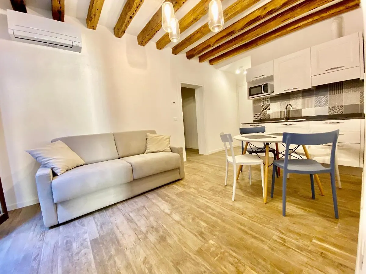 Suite House New Apartments Wi Fi Venice Island Aparthotel