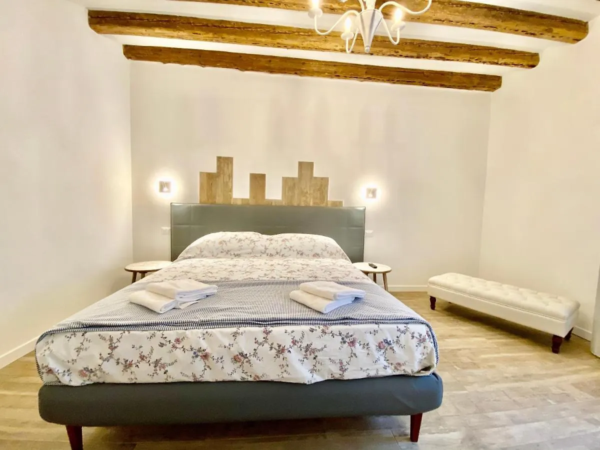 Aparthotel Suite House New Apartments Wi Fi Venice Island Italy
